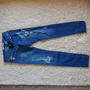 Abercrombie & Fitch distressed skinny jeans